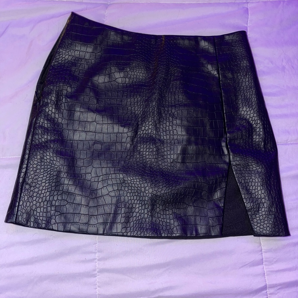 SHEIN Pleather Skirt